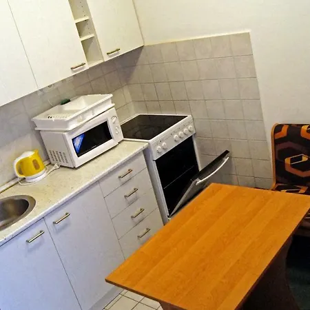 Vandrarhem Km House Cerny Most