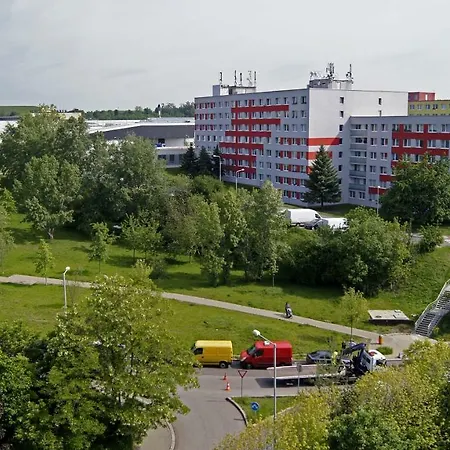 Vandrarhem Km House Cerny Most