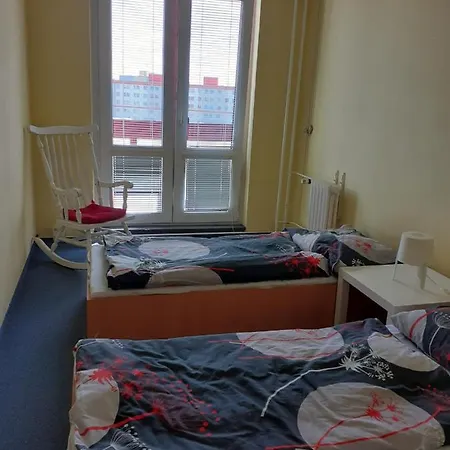 Km House Cerny Most