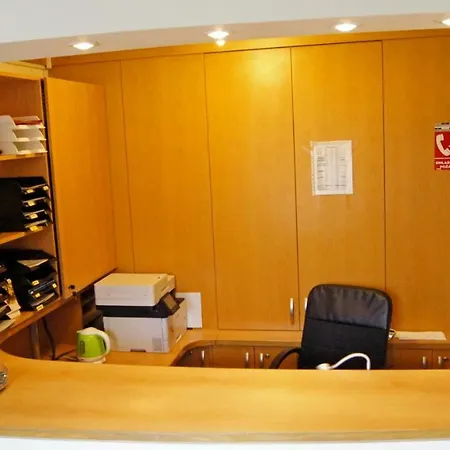 Km House Cerny Most Ostello