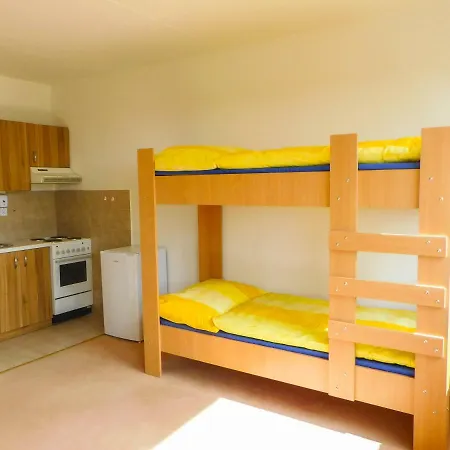 Km House Cerny Most Ostello