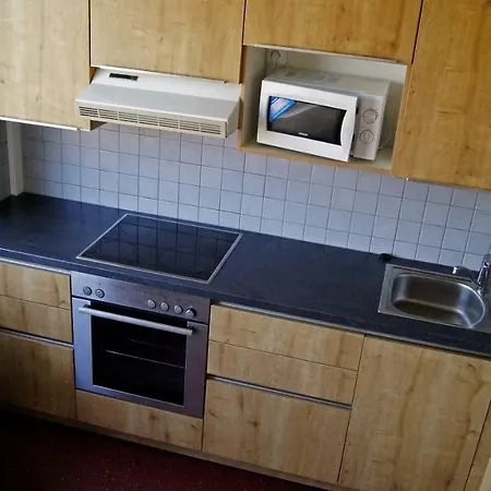 Km House Cerny Most Ostello