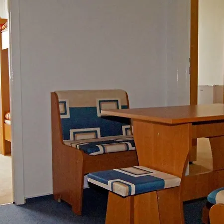 Km House Cerny Most Hostel *